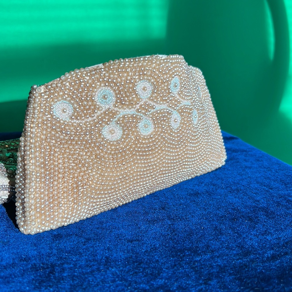 VINTAGE PEARLS beaded clutch cream white, light pink & blue accents hand size
